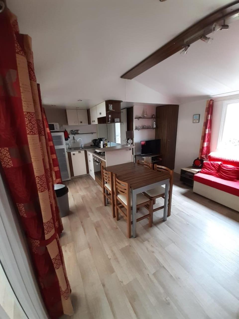 Campsite Ronce Les Bains